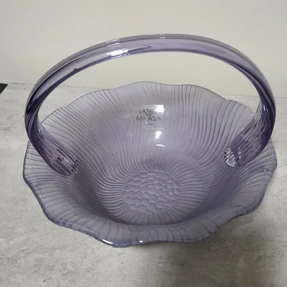 🌟 Laslo Mikasa Japana Vintage Lavender Glass Candy Dish Bride's Basket Purple - Picture 3 of 16